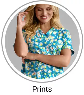 Women&rsquo;s Print Scrub Tops 
