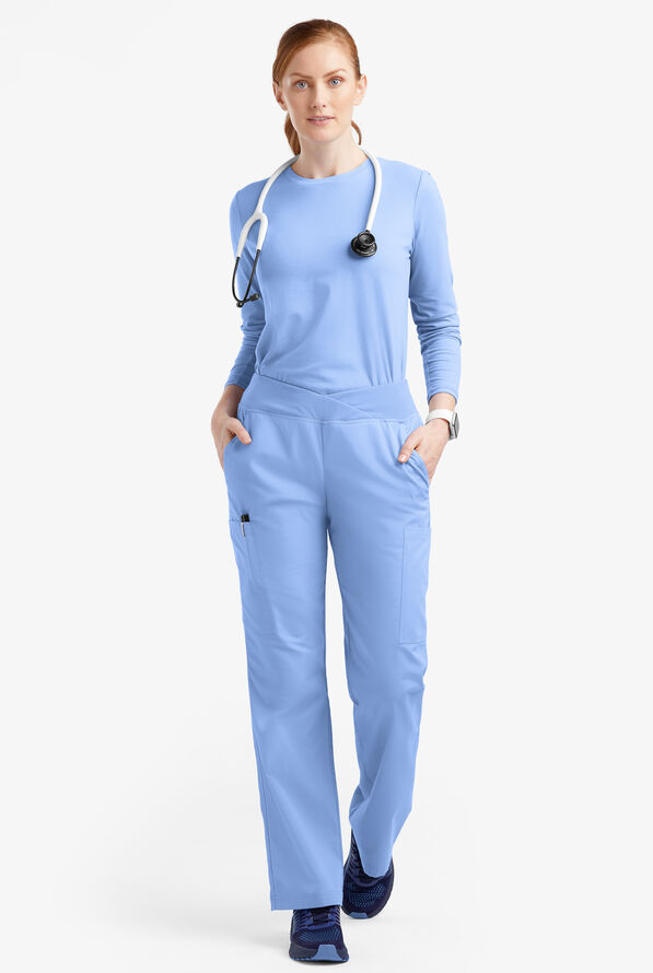 Pantal&oacute;n m&eacute;dico Butter-Soft Originals Tall de tiro medio y cintura cruzada con piernas anchas y 7 bolsillos para mujer - Ceil Blue - 4