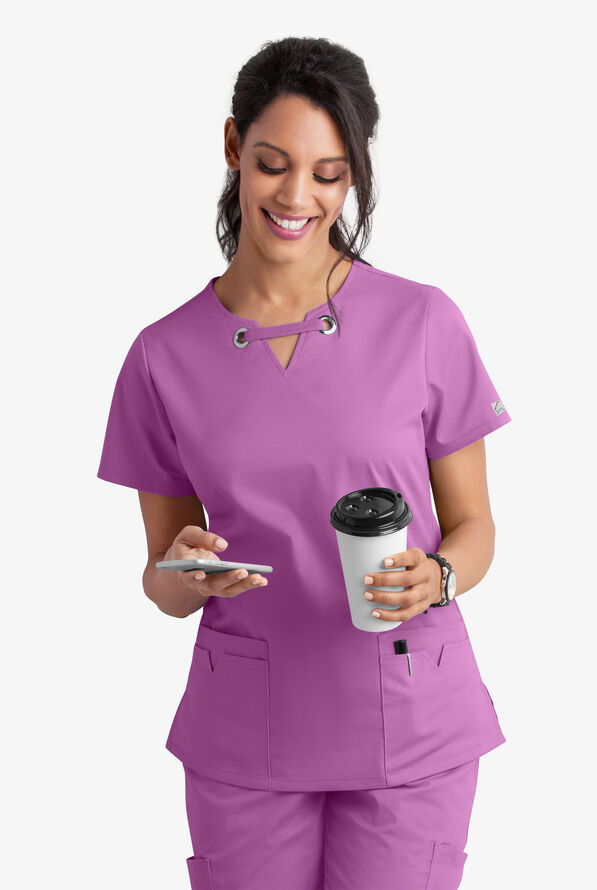 Blusa m&eacute;dica UA Butter-Soft STRETCH con ojales y 4 bolsillos para mujer - Orchid - 7