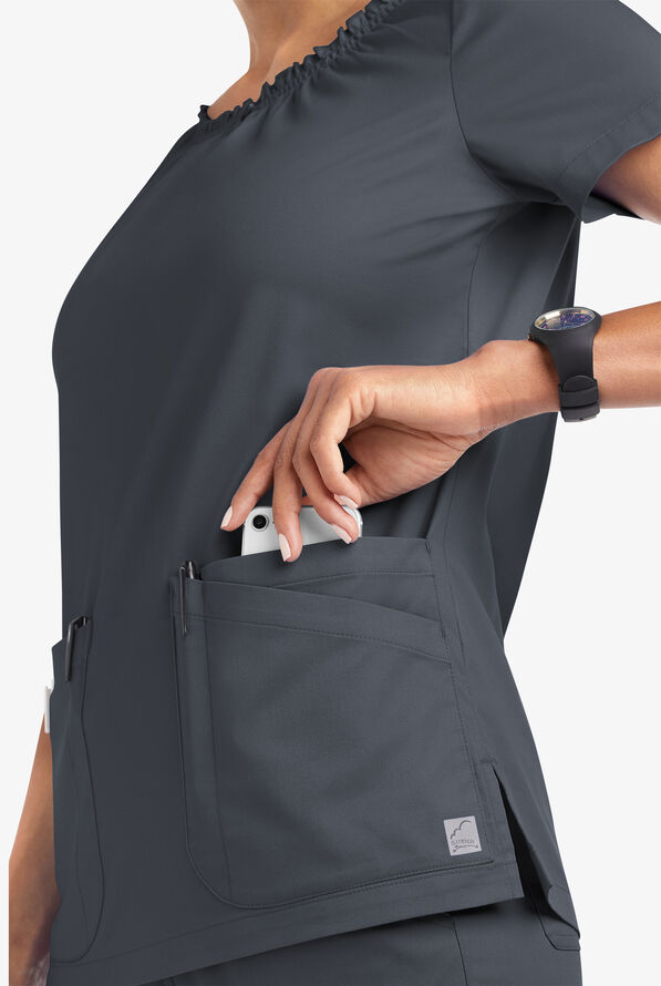 Blusa m&eacute;dica UA Butter-Soft STRETCH estilo campesina con mangas cortas y 6 bolsillos para mujer - Pewter - 7