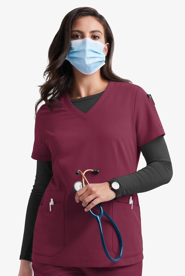 Blusa m&eacute;dica MOVEMENT by Butter-Soft Antares STRETCH con cuello en V y 6 bolsillos para mujer - Wine - 3