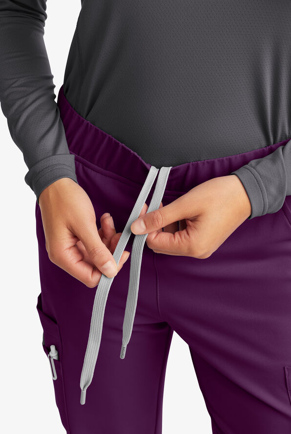 Pantal&oacute;n m&eacute;dico ReSurge by Butter-Soft estilo cargo con 13 bolsillos para mujer **Ligeramente IRREGULAR** - Eggplant - 3