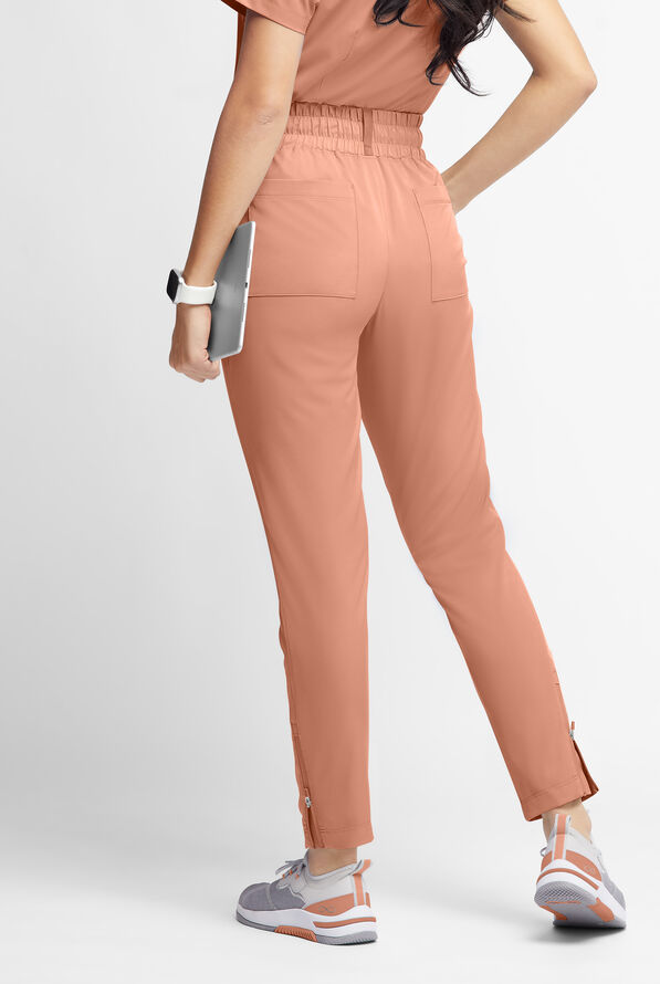 Pantalón médico WhisperLite ISLA con piernas cónicas y 5 bolsillos para mujer - Terracotta - 3