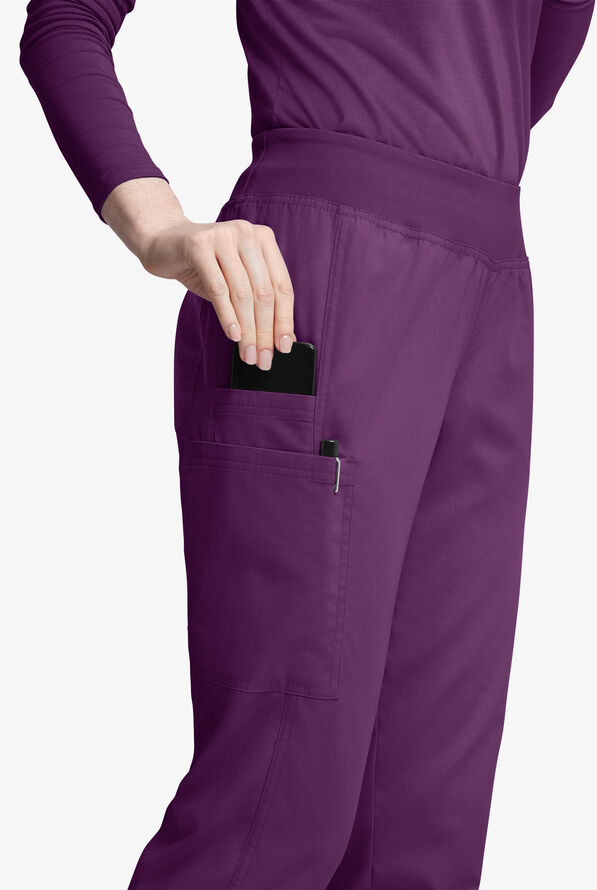 Pantalón médico Butter-Soft Originals de tiro medio estilo yoga con piernas entalladas y 5 bolsillos para mujer - Eggplant - 2