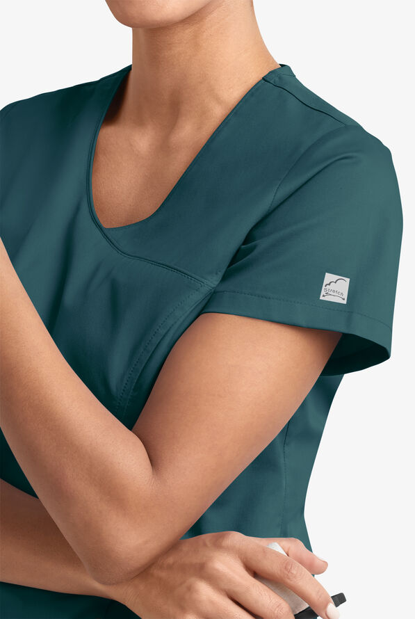 Blusa m&eacute;dica UA Butter-Soft STRETCH estilo cruzado con cuello en V y 3 bolsillos para mujer - Caribbean Blue - 3