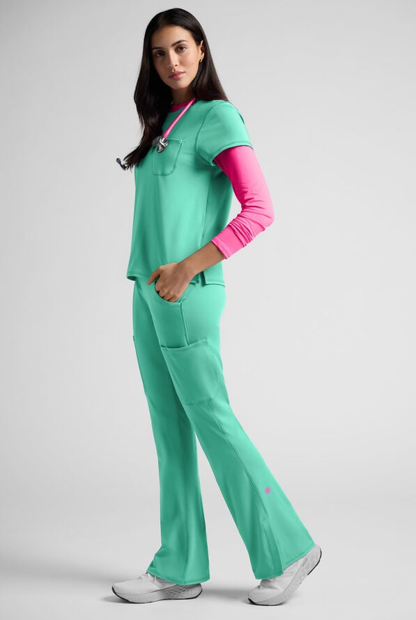 Pantal&oacute;n m&eacute;dico Med Couture Amp Knit STRETCH estilo yoga con piernas acampanadas y 5 bolsillos para mujer - Mint Condition - 2