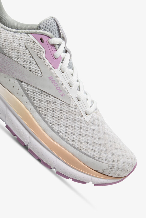 Brooks Women's Trace 3 White/Orchid/Apricot Athletic Lace Up Nursing Shoes - null - 3