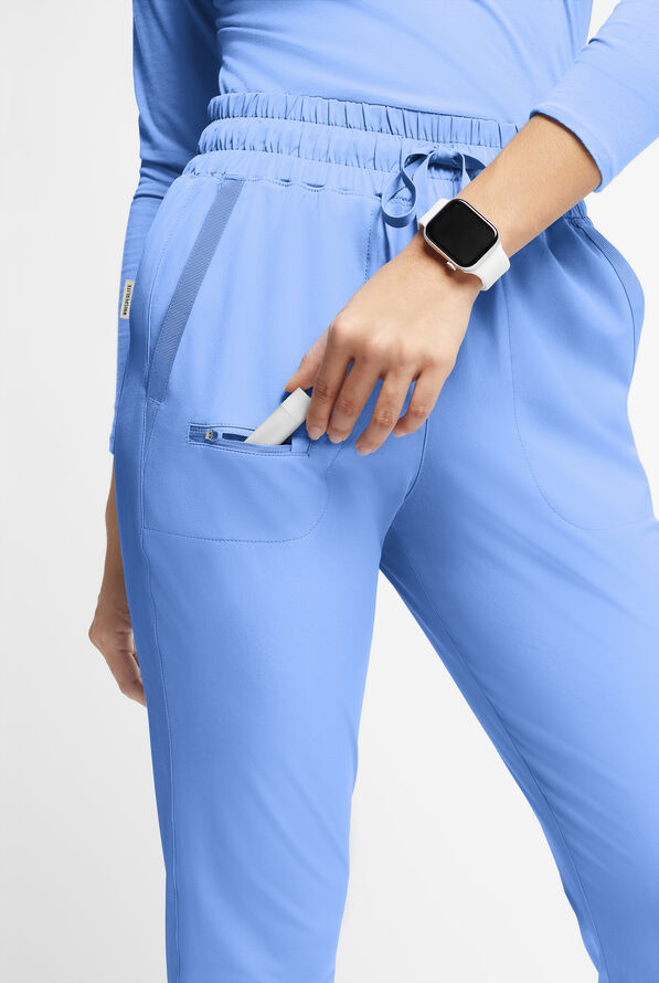 Pantalón médico WhisperLite ISLA con piernas cónicas y 5 bolsillos para mujer - Ceil Blue - 4