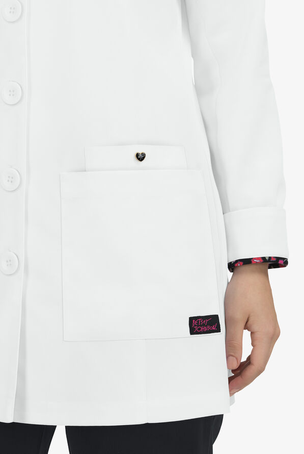 Betsey Johnson Women's 32" 3-Pocket Lab Coat - White - 4