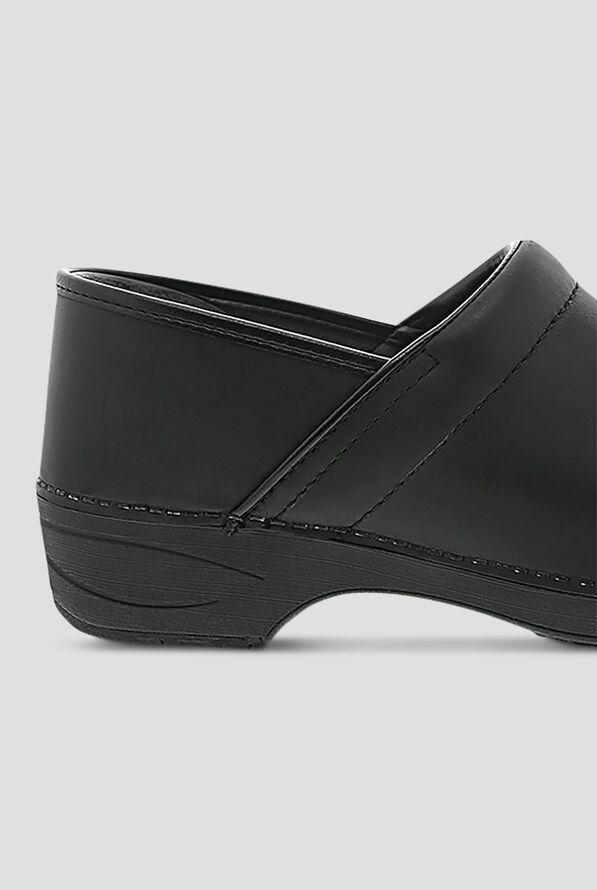 Dansko Mens XP 2.0 Black Slip-Resistant Clog - Black - 4