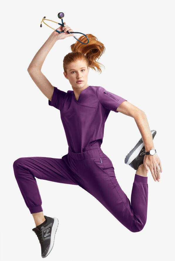 Blusa m&eacute;dica MOVEMENT by Butter-Soft Capella estilo cruzado con 5 bolsillos para mujer - Eggplant - 6