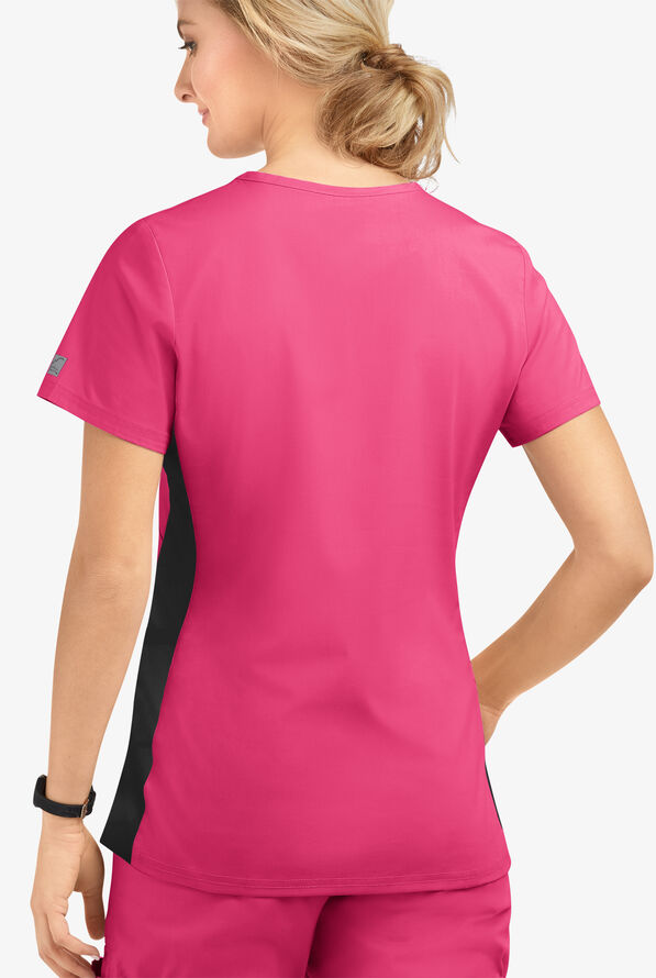 Blusa m&eacute;dica Butter-Soft STRETCH con paneles laterales de punto tejido y 3 bolsillos para mujer - Fuchsia/Black - 3