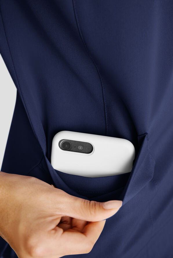 ReSurge Ruby Women's 5-Pocket Curved V-Neck Top - Navy - 8