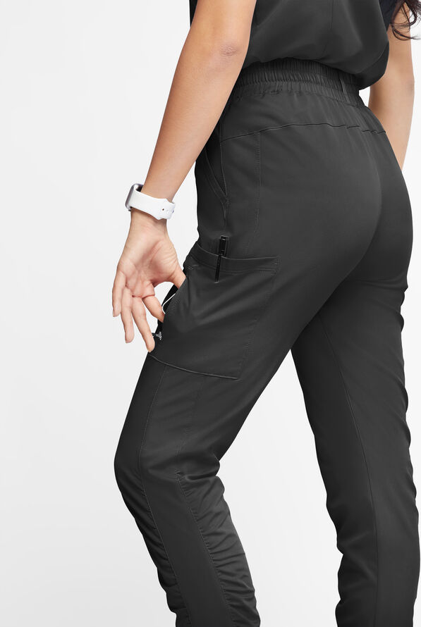 Pantalón médico WhisperLite Calla Petite estilo cargo con pierna fruncida y 6 bolsillos para mujer - Black - 3