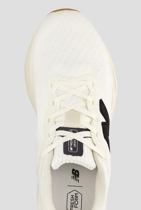 New Balance Women's Fresh Foam Arishi v4 Sea Salt / Linen Athletic Lace Up Shoes - null - 2