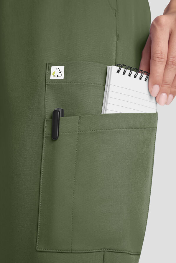 Pantal&oacute;n m&eacute;dico ReSurge Topaz con cord&oacute;n ajustable y 11 bolsillos para mujer - Light Olive - 5