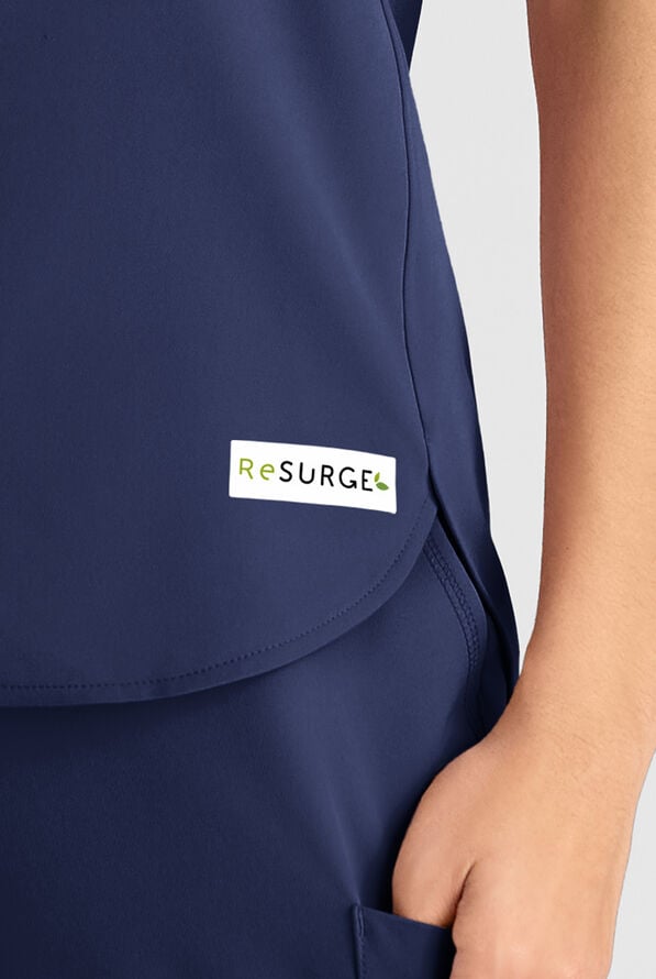 ReSurge Citrine Women's 1-Pocket Crew Neck Tuck In / Wear Out Scrub Top - Navy - 6