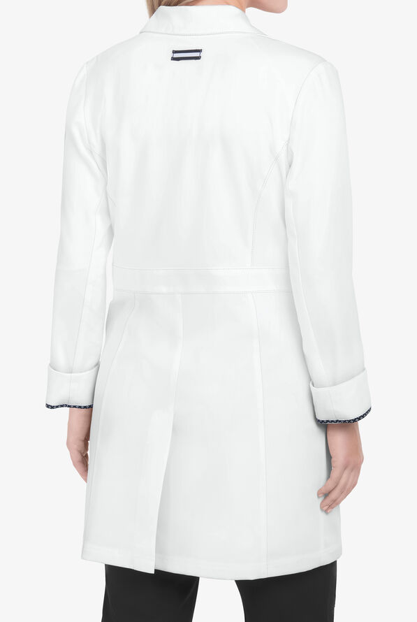 Bata de laboratorio koi Next Gen STRETCH de 35 de largo con botones y 4 bolsillos para mujer - White - 2