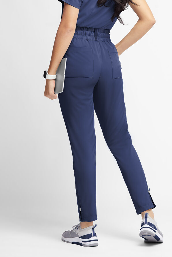 Pantalón médico WhisperLite ISLA con piernas cónicas y 5 bolsillos para mujer - Navy - 3