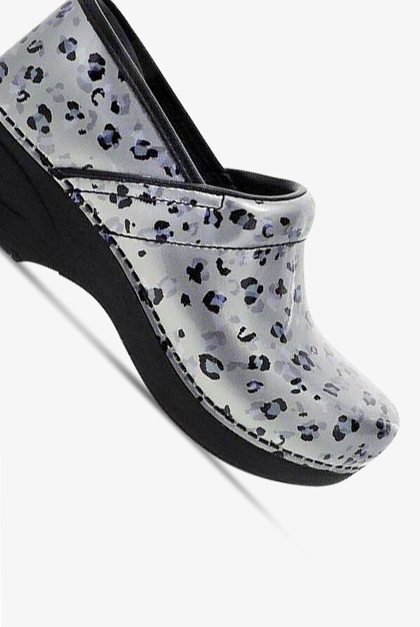 Dansko Women's XP 2.0 Grey Leopard Patent Leather Nursing Clogs - null - 3