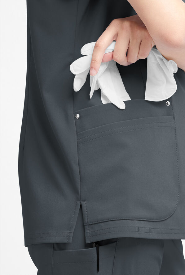 Blusa m&eacute;dica Easy STRETCH Arianna con cuello curvo y 4 bolsillos para mujer - Pewter - 5