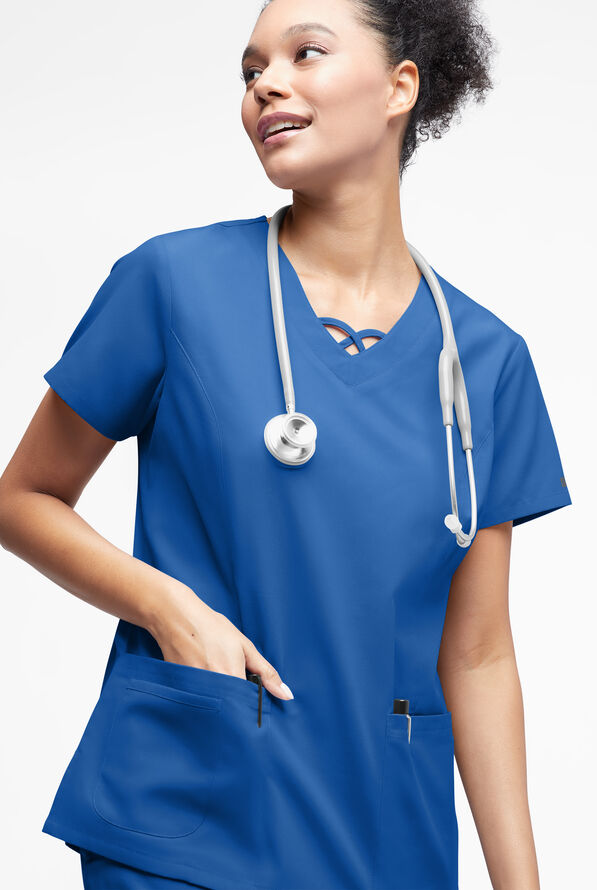 Blusa médica Butter-Soft Originals con cuello entrecruzado y 3 bolsillos para mujer - Royal - 2