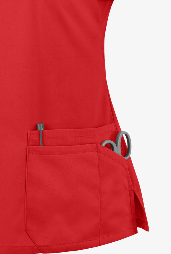 Blusa m&eacute;dica Dickies EDS Signature de corte contempor&aacute;neo con cuello en V y 6 bolsillos para mujer - Red - 3