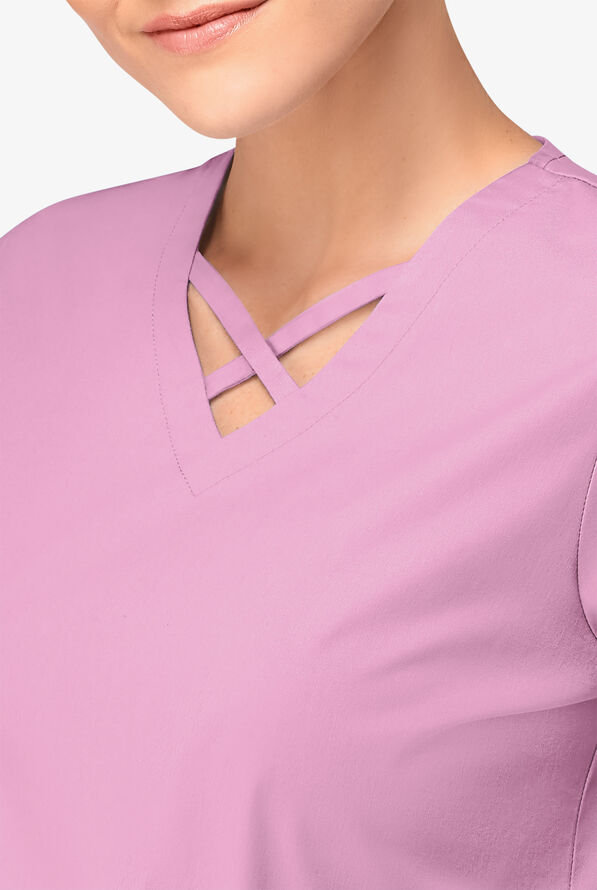 Blusa m&eacute;dica UA Butter-Soft STRETCH con lazos entrecruzados y 4 bolsillos para mujer - Sweet Rose - 3