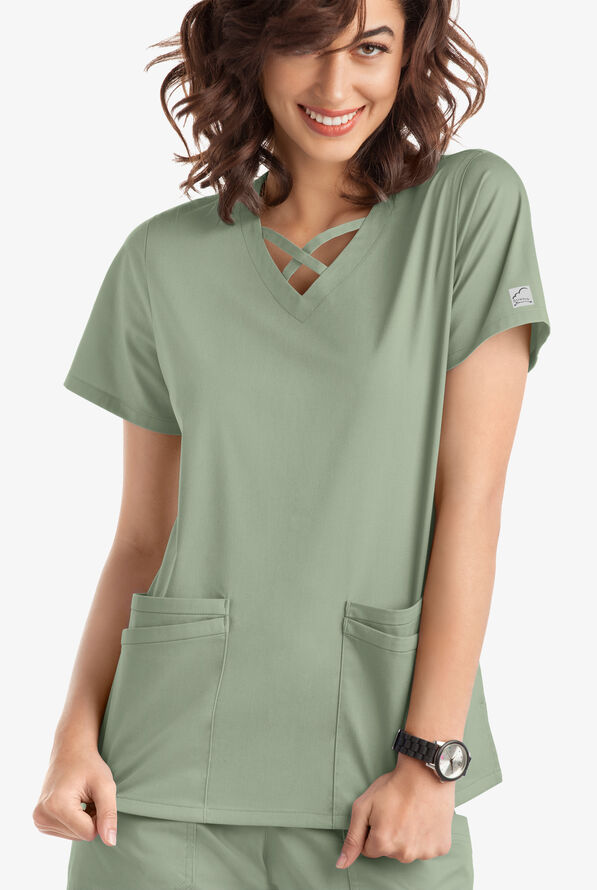 Blusa médica UA Butter-Soft STRETCH con lazos entrecruzados y 4 bolsillos para mujer - Sage Green - 2