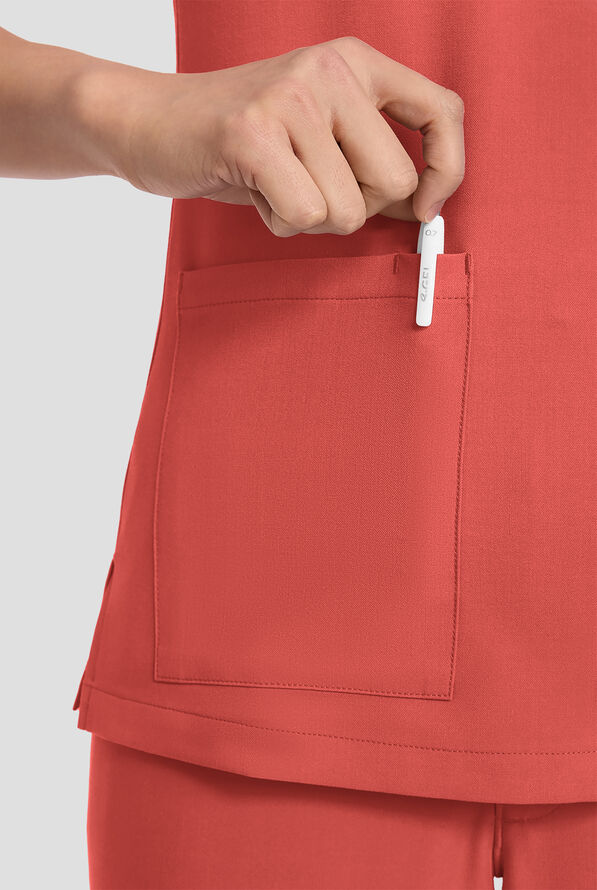 Blusa m&eacute;dica Healing Hands Quest Briana STRETCH con 3 bolsillos y cuello en Y para mujer - Warm Sunrise - 3