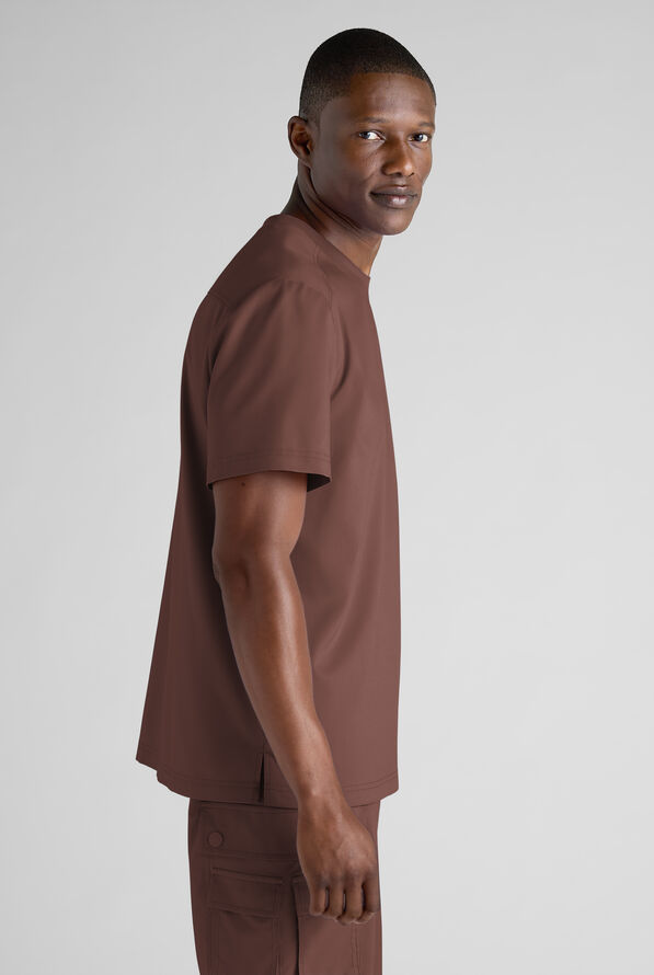 Camisa médica UA Advantage STRETCH con cuello redondo y 1 bolsillo para hombre - French Roast - 6