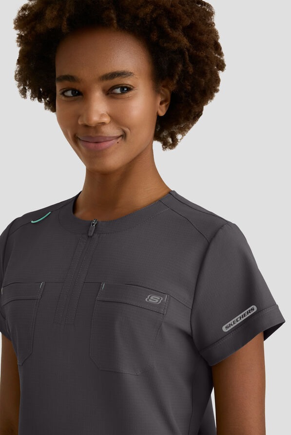 Blusa m&eacute;dica Skechers by Barco MotionTech Trek STRETCH con cuello redondo con cremallera y 2 bolsillos para mujer - Pewter - 5