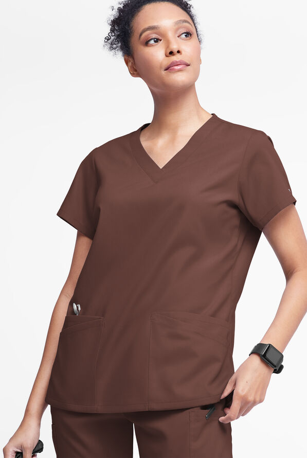 Blusa médica Butter-Soft Originals con cuello en V y 6 bolsillos para mujer - French Roast - 2