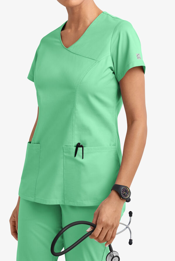 Blusa m&eacute;dica UA Butter-Soft STRETCH estilo cruzado con cuello en V y 3 bolsillos para mujer - Green Jade - 2