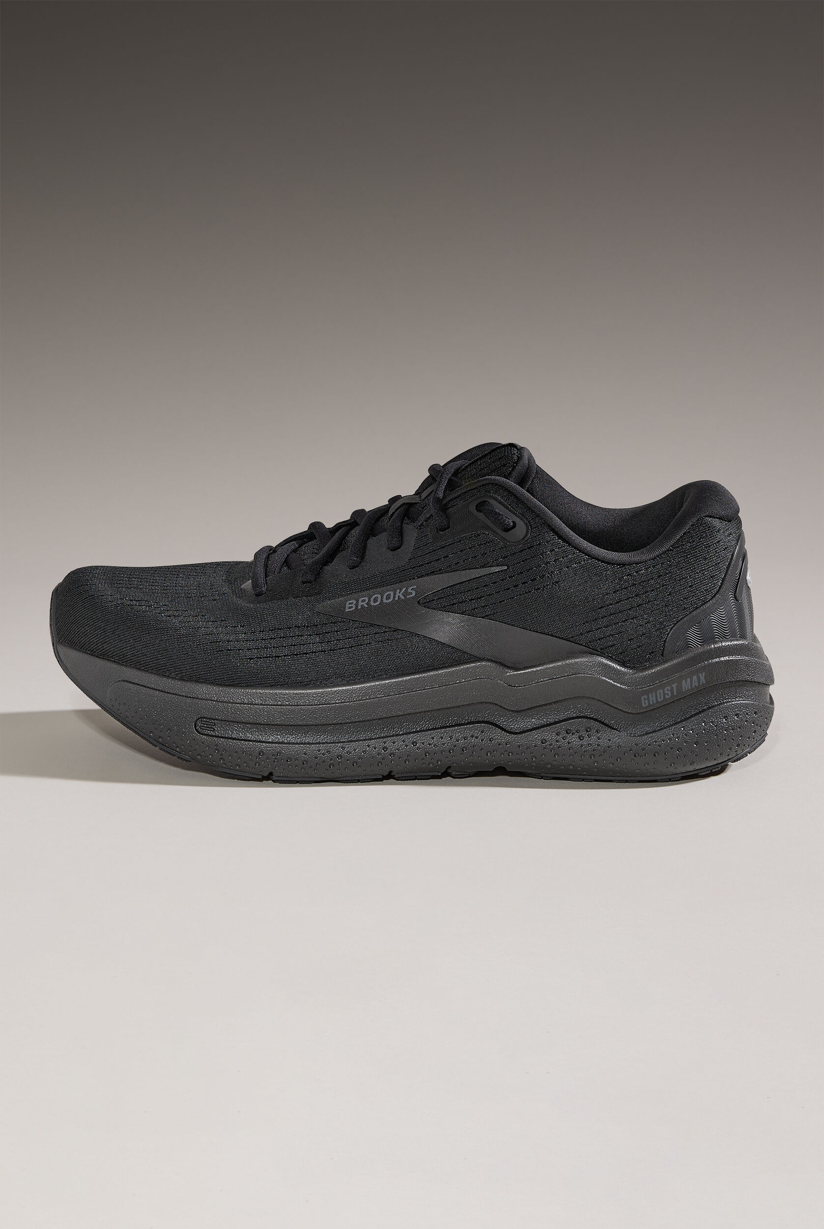 Brooks Ghost Max 2 ブラック 9.5 BROOKS GHOST MAX 2 MENS BLACK/BLACK/EBONY