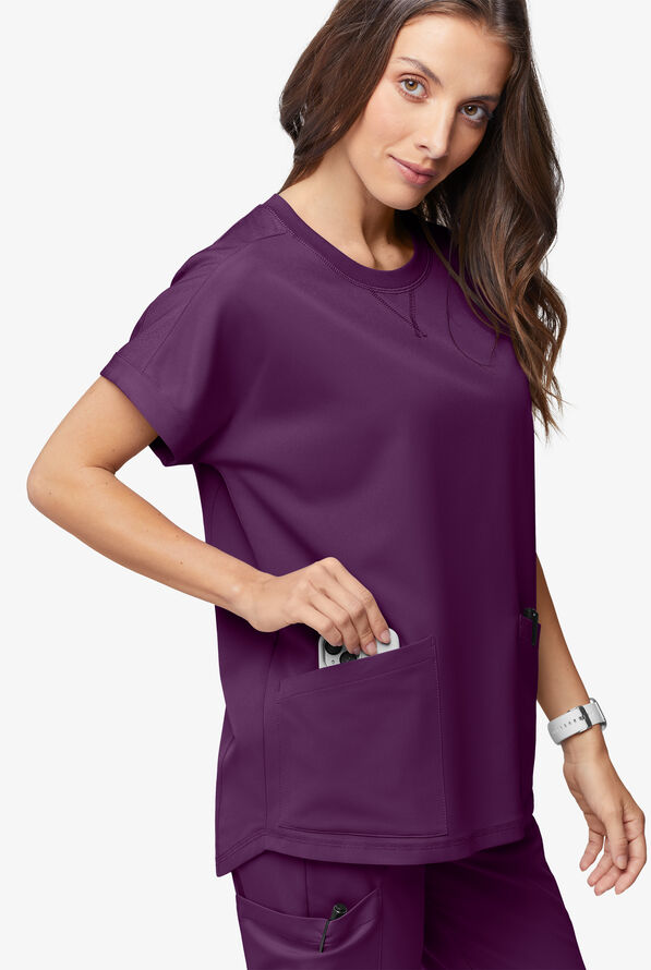 Blusa médica ReSurge con cuello redondeado y mangas dolmán para mujer - Eggplant - 2