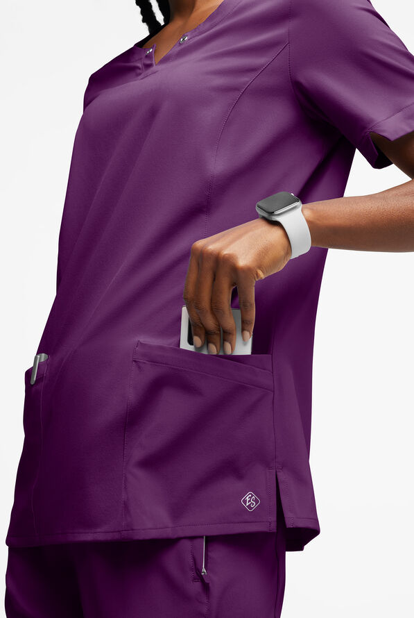 Blusa médica Easy STRETCH Amber con cuello con muesca y 4 bolsillos para mujer - Eggplant - 2