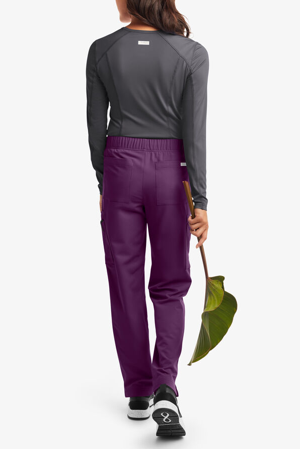 Pantal&oacute;n m&eacute;dico ReSurge by Butter-Soft estilo cargo con 13 bolsillos para mujer **Ligeramente IRREGULAR** - Eggplant - 4