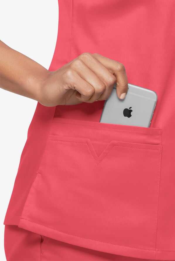 Blusa m&eacute;dica UA Butter-Soft STRETCH con ojales y 4 bolsillos para mujer - Coral Spice - 6