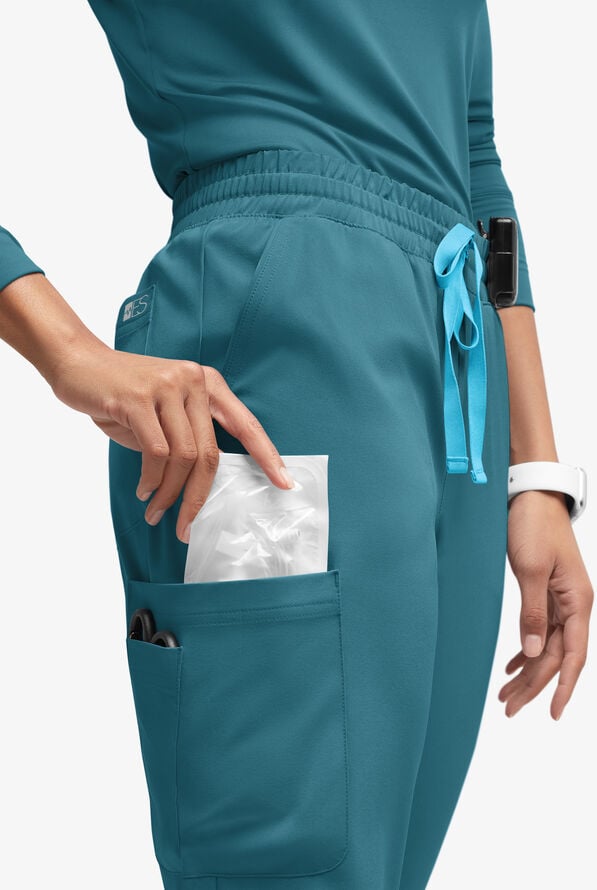 Easy STRETCH Naya Women’s Natural Waist 6-Pocket Straight Leg Scrub Pants - Petite - Caribbean Blue/Turquoise - 2