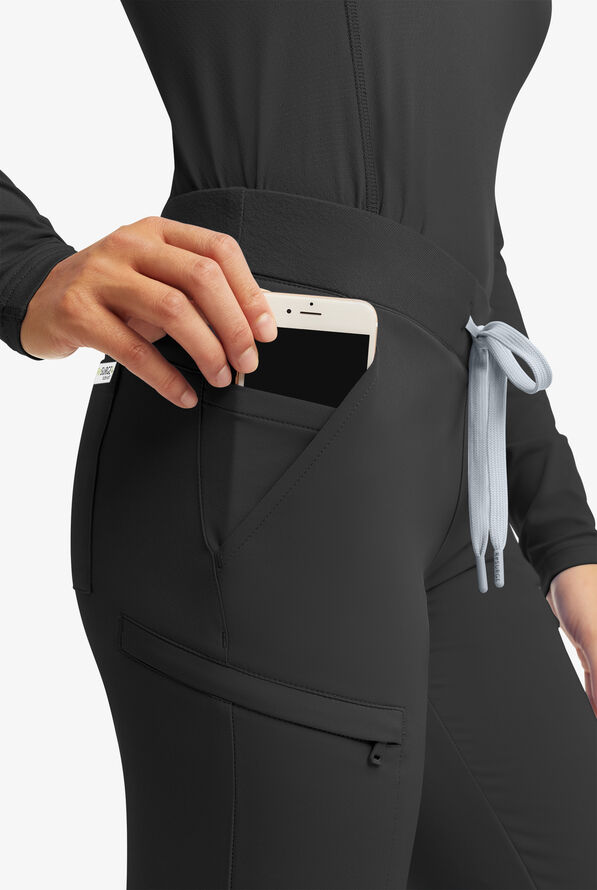 Butter-Soft Women's 7-Pocket Skinny Leg Scrub Pants **Slightly IRREGULAR** - Petite - Black - 2