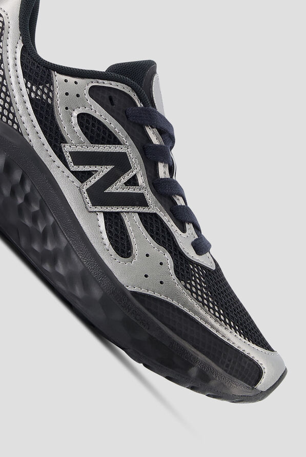 New Balance Women's Arishi Black/Dark Metallic Silver Athletic Lace Up Shoes - null - 3