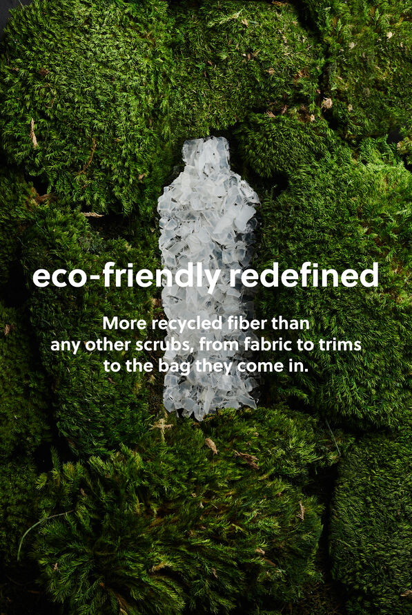 Pantalón médico ReSurge Amber estilo jogger con piernas pitillo y 7 bolsillos para mujer - Navy - 6