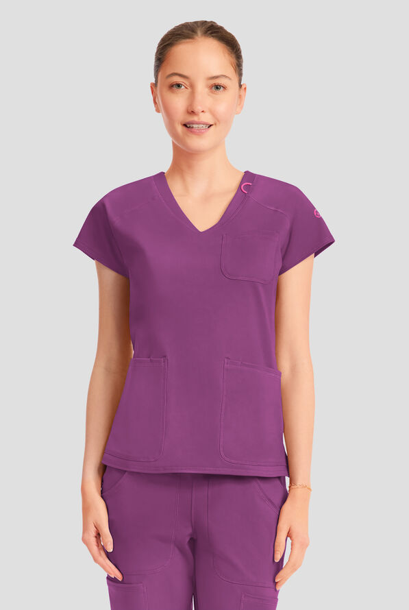 Blusa m&eacute;dica Med Couture Amp Knit STRETCH con cuello en V y 3 bolsillos para mujer - Plum Royale - 2