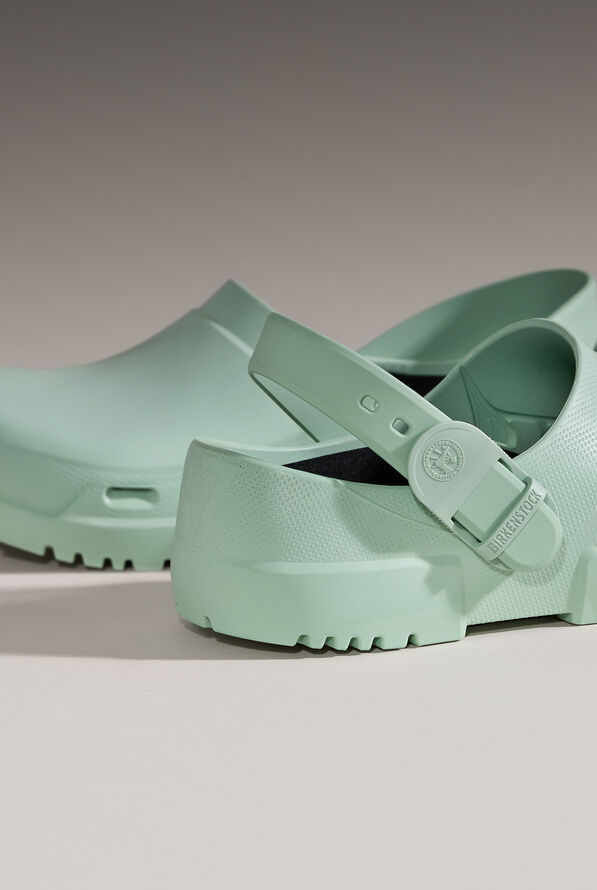 Birkenstock Unisex Birki Air 2.0 Matcha Clogs - Matcha - 8