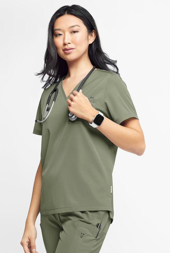Blusa médica WhisperLite Zora Stretch con cuello en V y 2 bolsillos para mujer - Olive Leaf - 5