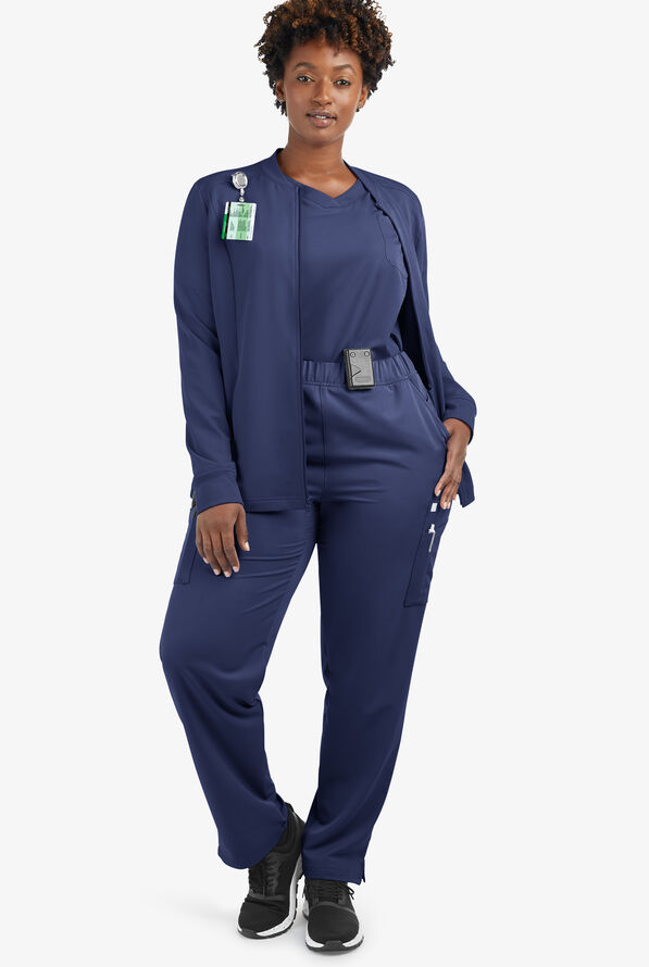 Butter-Soft Women's 13-Pocket Cargo Scrub Pants **Slightly IRREGULAR**&nbsp; - Petite - Navy - 6