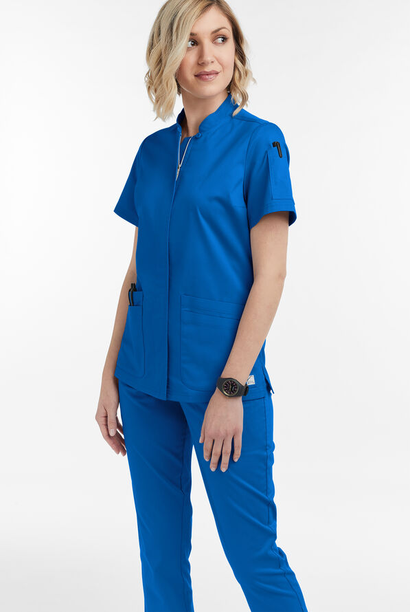 Blusa médica UA Butter-Soft STRETCH con cremallera y 6 bolsillos para mujer - Royal - 2