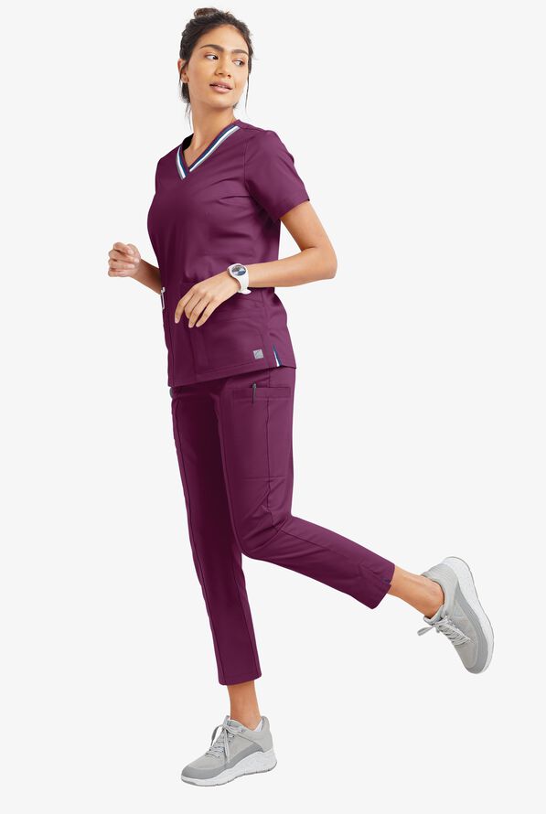 Pantal&oacute;n m&eacute;dico UA Butter-Soft STRETCH de piernas entalladas acortadas con ribete deportivo y 6 bolsillos para mujer - Wine/Silver Melange - 5