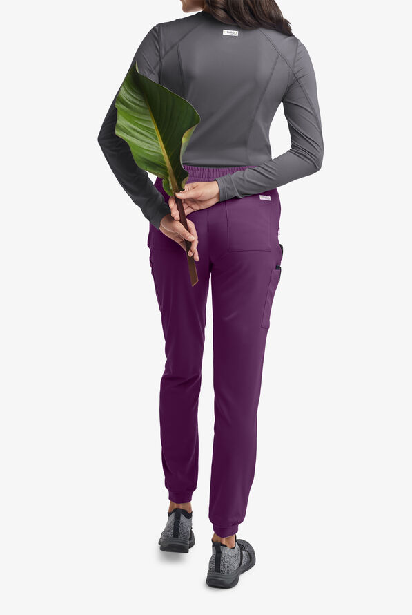 Pantal&oacute;n m&eacute;dico ReSurge by Butter-Soft estilo jogger con 8 bolsillos para mujer **Ligeramente IRREGULAR** - Eggplant - 4